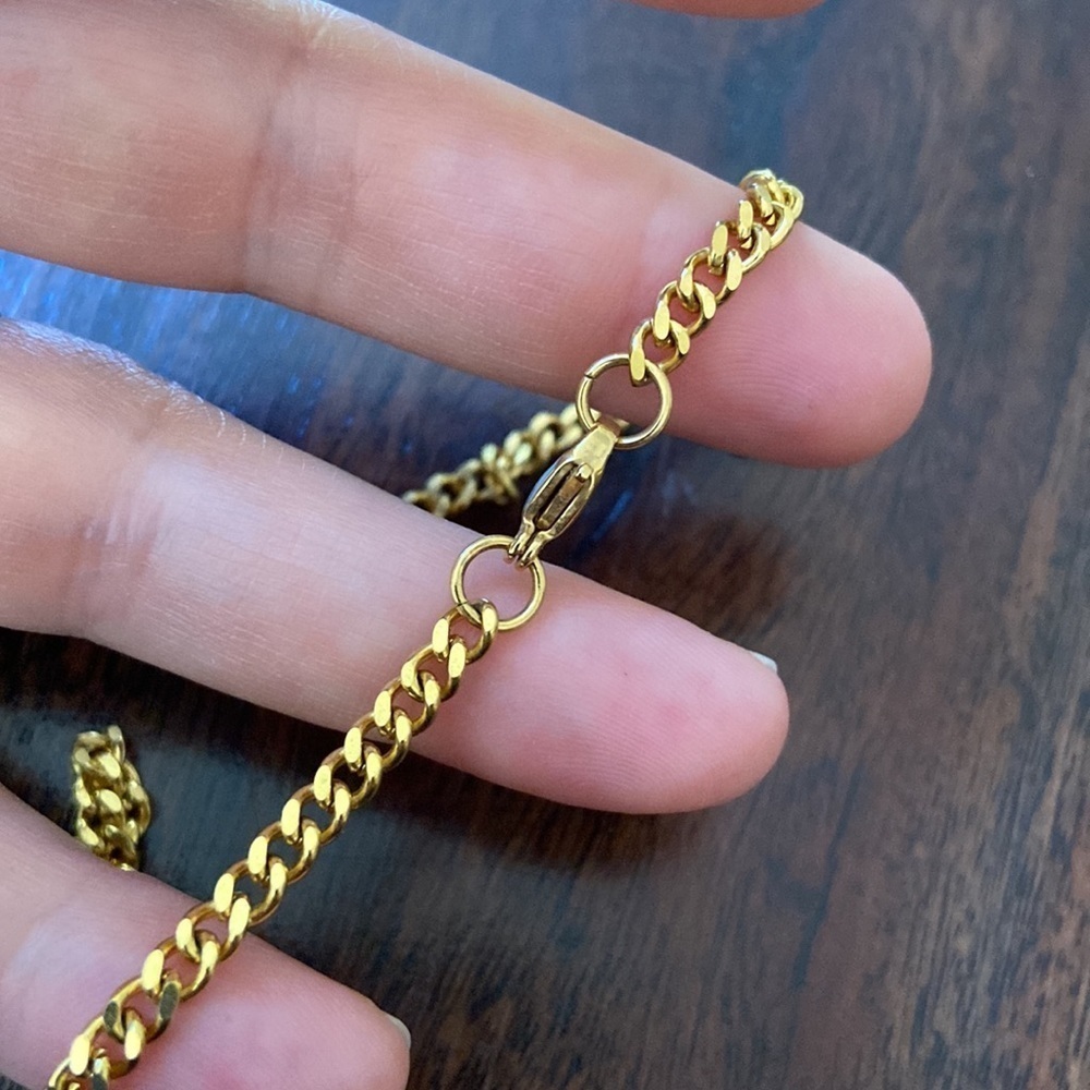 Classic Gold Chain “Courtney” Necklace- Kc chic designs - Picture 3 of 3